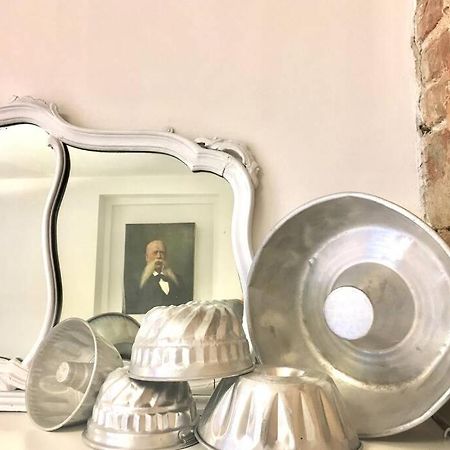 Punto Luce Home In Center Of Verona Bagian luar foto